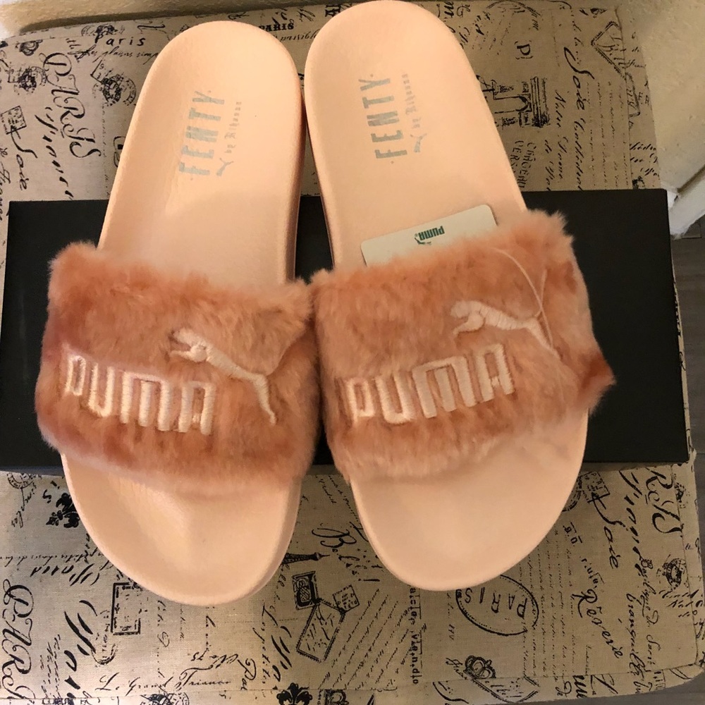 SOLD ~Fenty slides shell
